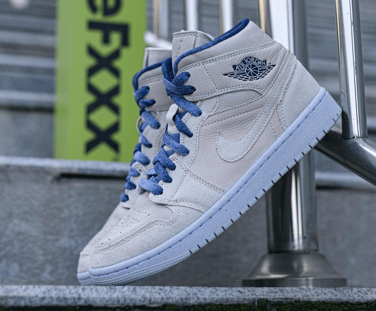 Giày Nike Air Jordan 1 Mid SE 'Sanddrift' DM9126-104 - Ảnh 4