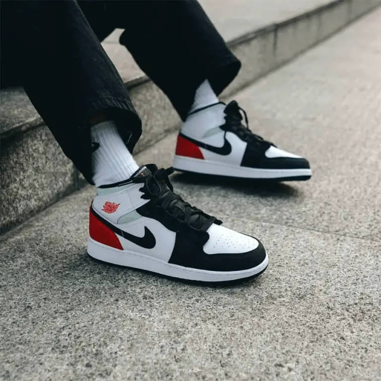 Alternative view of Giày Nike Air Jordan 1 Mid SE Union Black Toe BQ6931-100
