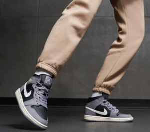 Alternative view of Giày Nike Jordan 1 Mid 'Cement Grey' BQ6472-022