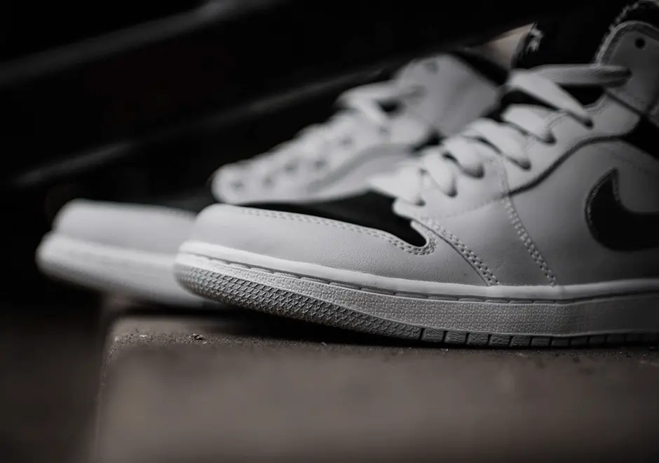 Giày Nike Air Jordan 1 Mid 'Wolf Grey Pure Platinum' 554724 032 - Ảnh 3