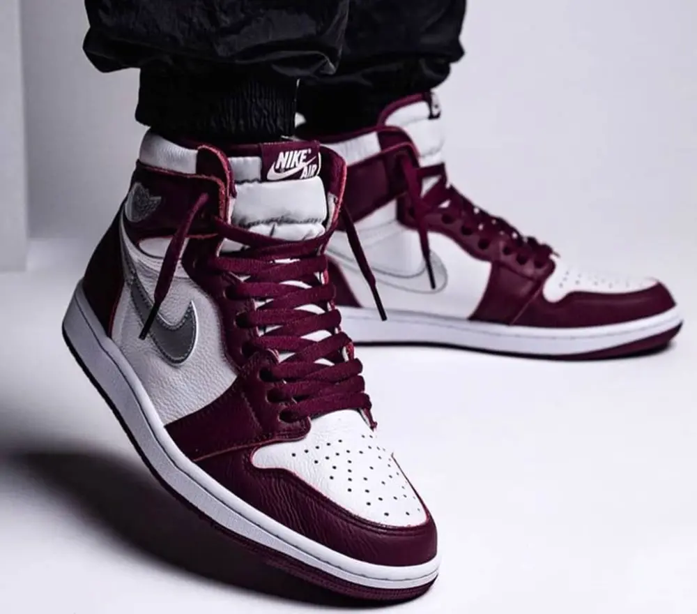 Alternative view of Giày Nike Air Jordan 1 Retro High OG GS 'Bordeaux' 575441-611
