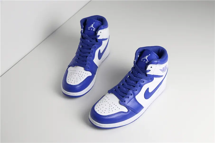 Alternative view of Giày Nike Air Jordan 1 Mid 'Hyper Royal' 554724-114