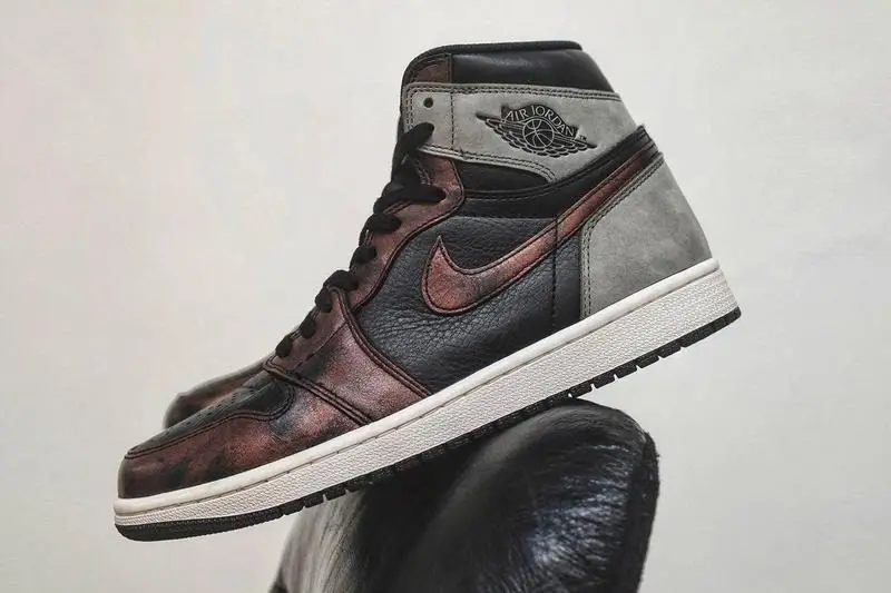 Alternative view of Giày Nike Air Jordan 1 Retro High OG 'Patina' 555088-033