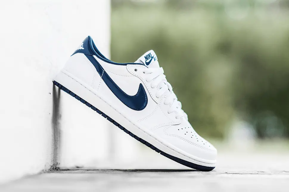 Giày Nike Jordan 1 Retro Low 'Metallic Blue' 705329-106 - Ảnh 5