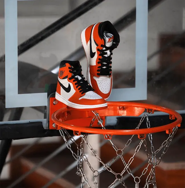 Alternative view of Giày Nike Jordan 1 Retro Shattered Backboard 555088-005