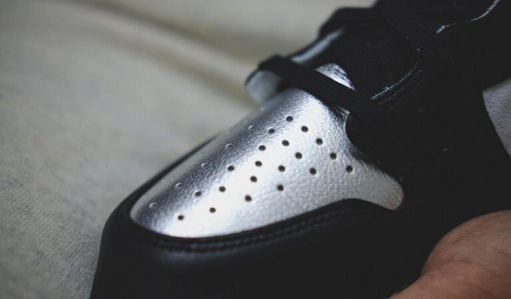 Giày Nike Wmns Air Jordan 1 High OG 'Silver Toe' CD0461-001 - Ảnh 5