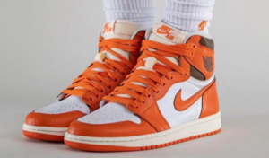 Alternative view of Giày Nike Air Jordan 1 Retro High OG 'Starfish' DO9369-101
