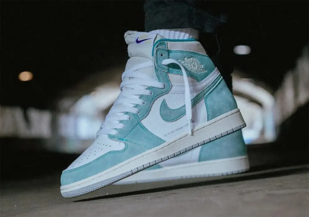 Giày Nike Air Jordan 1 Retro High OG 'Turbo Green' 555088-311 - Ảnh 3