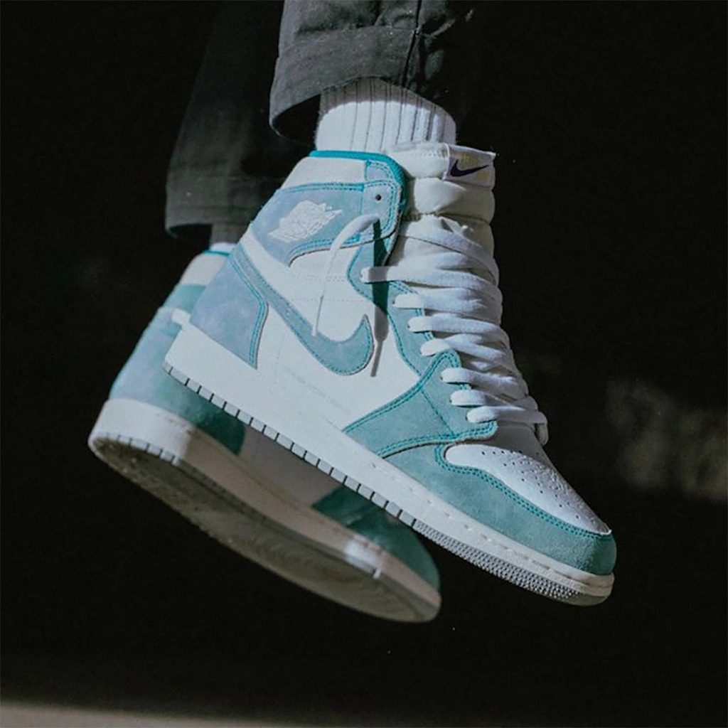 Giày Nike Air Jordan 1 Retro High OG 'Turbo Green' 555088-311 - Ảnh 4