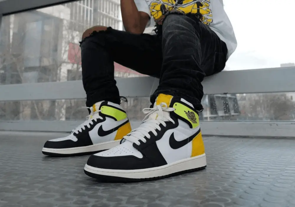 Giày Nike Jordan 1 Retro High OG Volt Gold 555088-118 - Ảnh 4