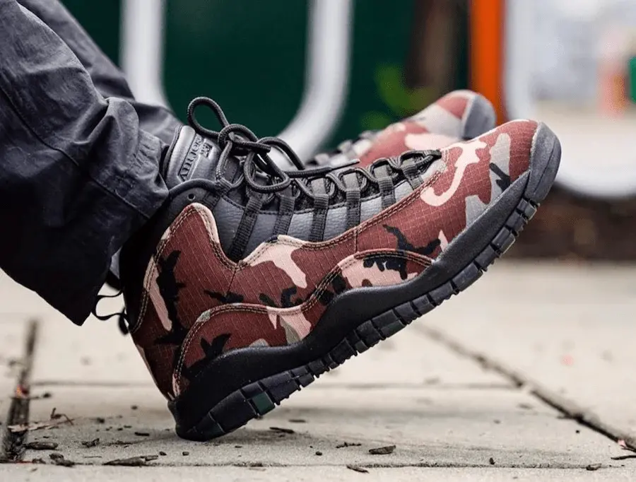 Alternative view of Giày Nike Air Jordan 10 Retro 'Woodland Camo' 310805-201
