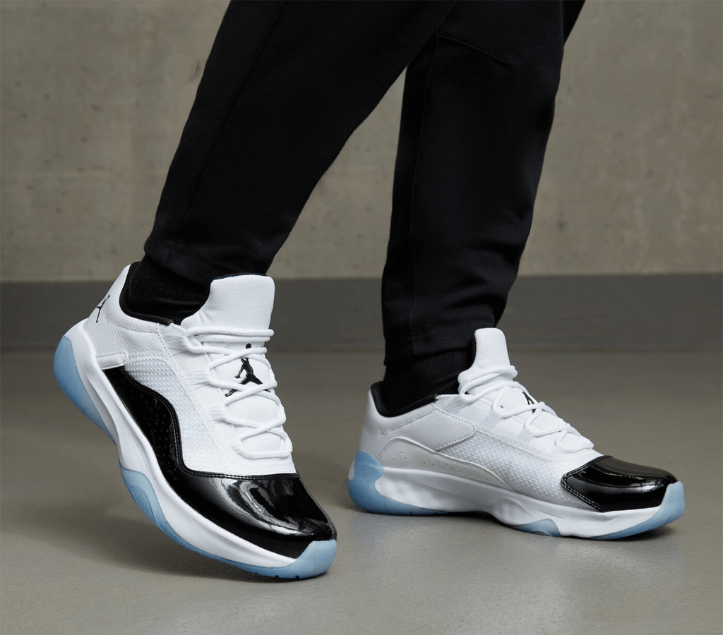 Giày Nike Air Jordan 11 CMFT Low 'Concord' DV2207-100 - Ảnh 2
