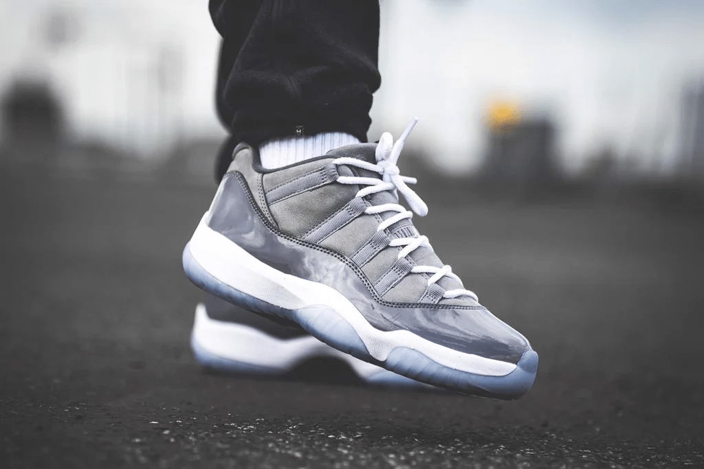 Giày Nike Air Jordan 11 Retro Low 'Cool Grey' 528895-003 - Ảnh 3