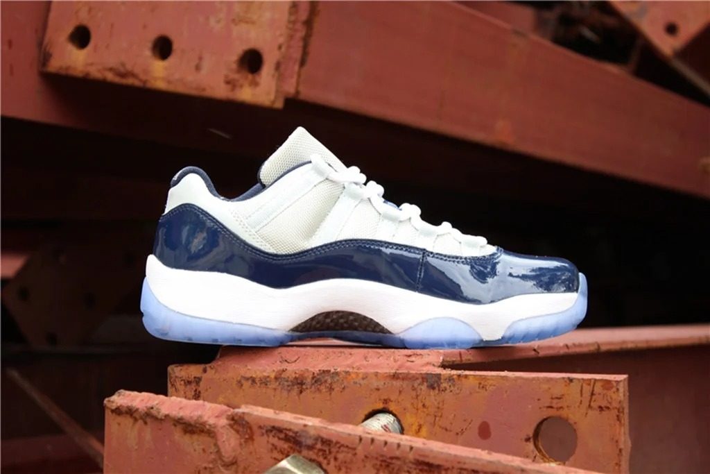 Giày Nike Air Jordan 11 Retro Low 'Georgetown' 528895-007 - Ảnh 2