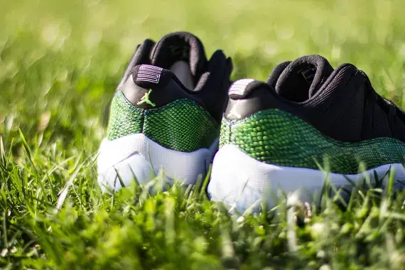 Giày Nike Air Jordan 11 Retro Low 'Snake' 528895-033 - Ảnh 7