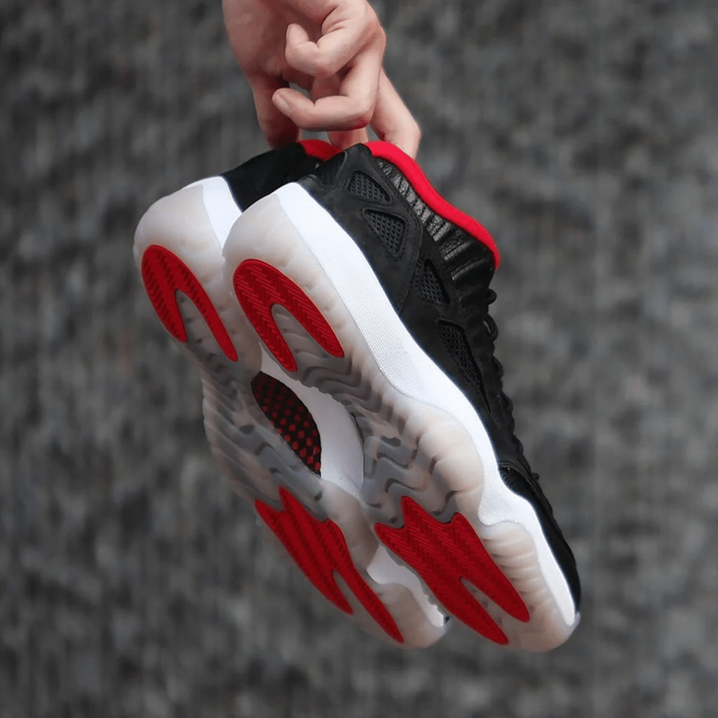 Giày Nike Air Jordan 11 Retro Low IE 'Bred' 2021 919712-023 - Ảnh 4