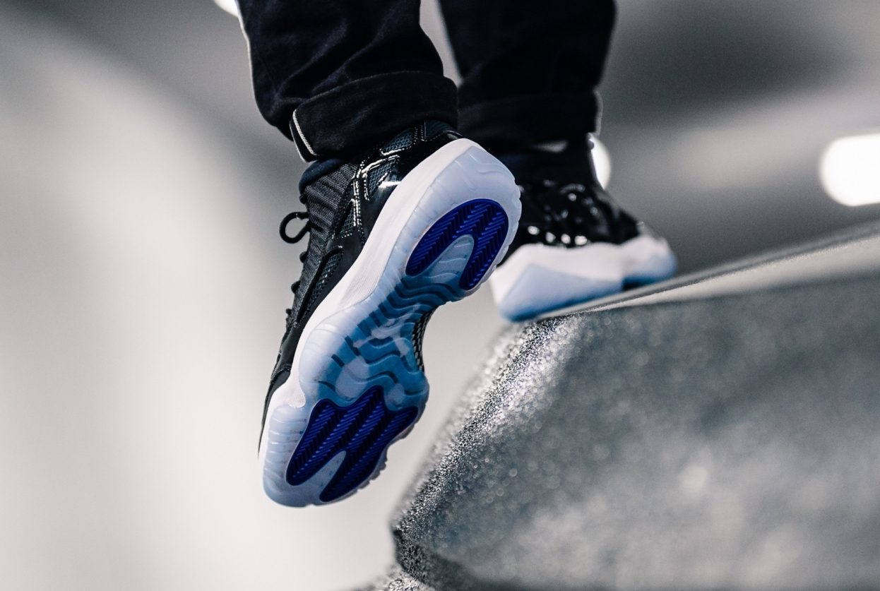 Giày Nike Air Jordan 11 Retro Low IE 'Space Jam' 919712-041 - Ảnh 3