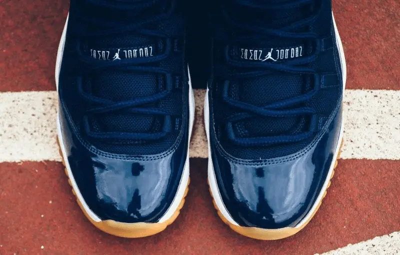 Giày Nike Air Jordan 11 Retro Low 'Navy Gum' 528895-405 - Ảnh 5