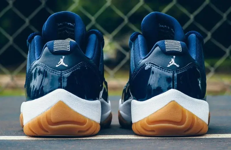 Giày Nike Air Jordan 11 Retro Low 'Navy Gum' 528895-405 - Ảnh 6