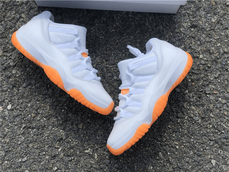 Giày Nike Air Jordan 11 Retro Low 'Light Bone Snakeskin' CD6846-002 - Ảnh 4