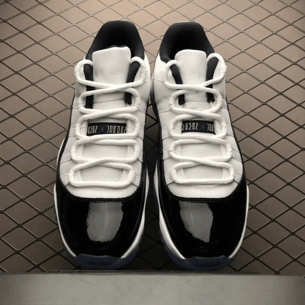 Giày Nike Air Jordan 11 Retro Low 'Concord' 528895-153 - Ảnh 3
