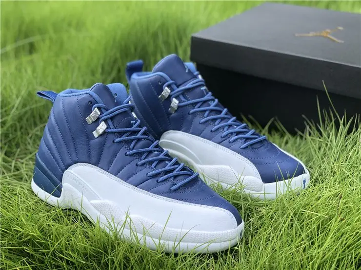 Alternative view of Giày Nike Air Jordan 12 Retro 'Indigo' 130690-404