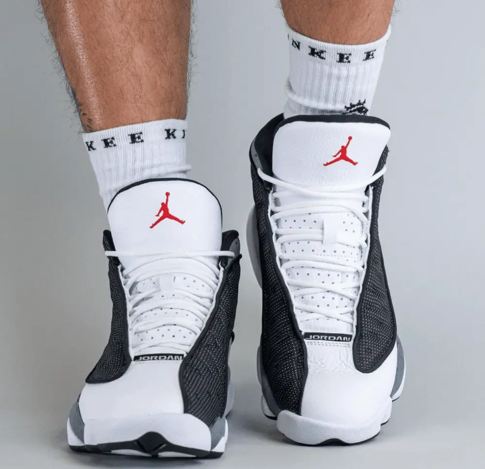 Alternative view of Giày Nike Air Jordan 13 Retro 'Black Flint' DJ5982-060