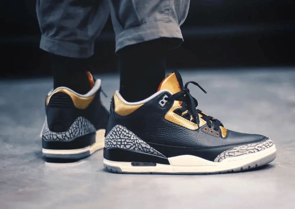 Alternative view of Giày Nike Air Jordan 3 Retro 'Black Cement Gold' CK9246-067