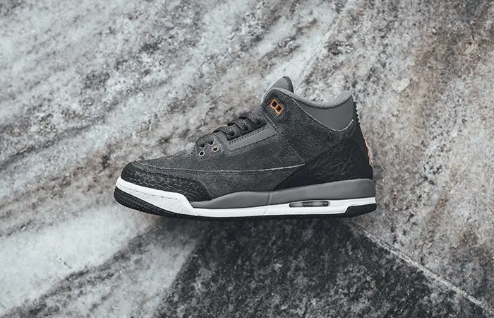 Alternative view of Giày Nike Air Jordan 3 Retro GS 'Anthracite' 441140-035
