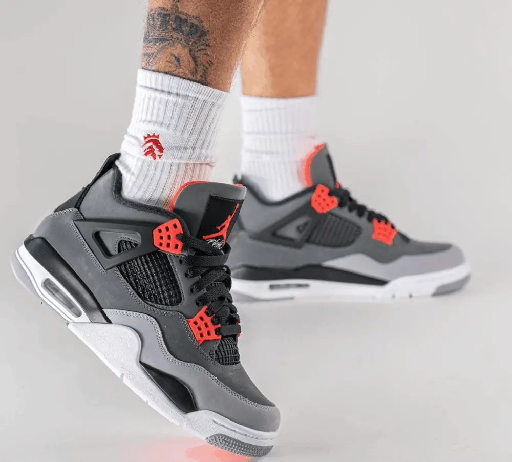 Alternative view of Giày Nike Air Jordan 4 Retro Infrared 'Dark Grey' DH6927-061