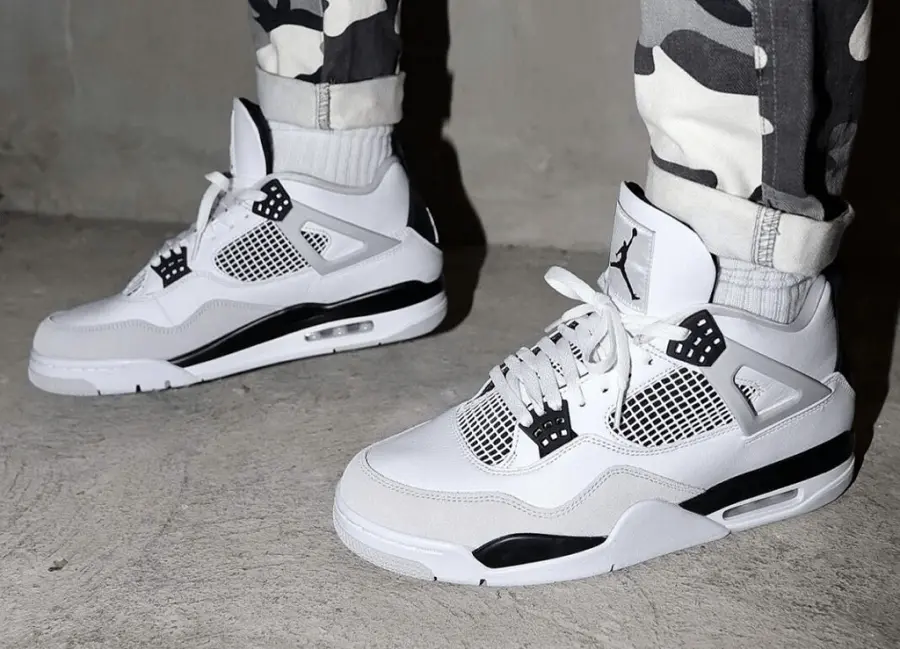 Giày Nike Air Jordan 4 Retro GS 'Military Black' 408452-111 - Ảnh 4