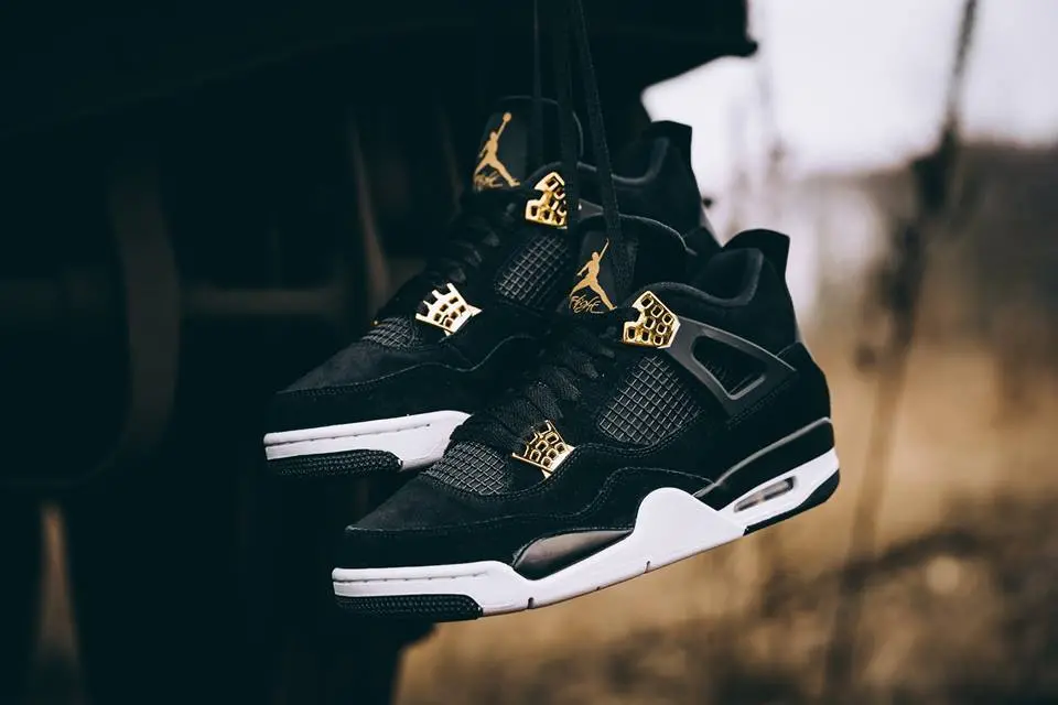 Alternative view of Giày Nike Air Jordan IV 'Royalty' 408452-032