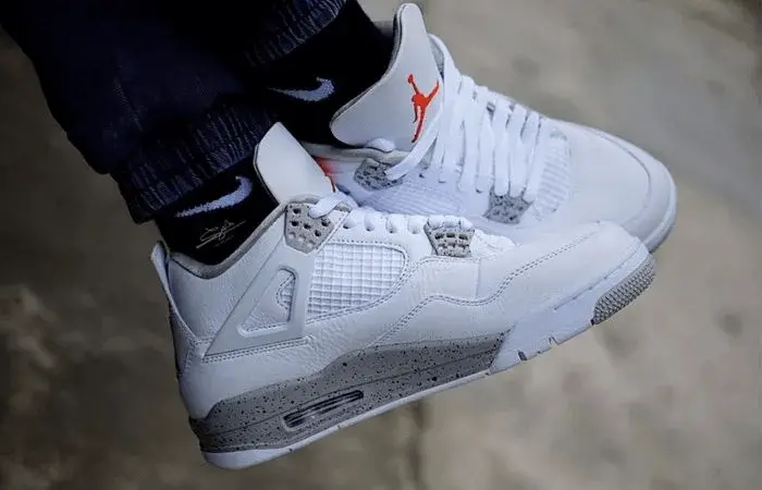 Alternative view of Giày Nike Air Jordan 4 Retro 'White Oreo' CT8527-100