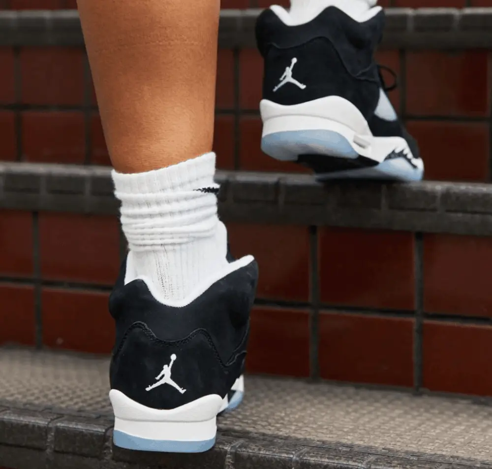 Alternative view of Giày Nike Air Jordan 5 Retro 'Oreo' 2021 CT4838-011