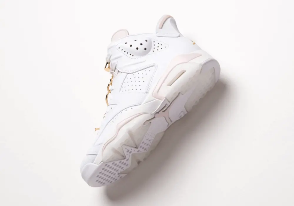 Alternative view of Giày Nike Air Jordan 6 Retro 'Gold Hoops' DH9696-100