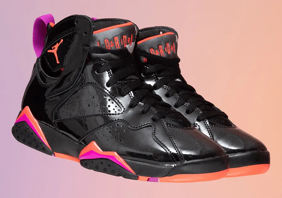 Alternative view of Giày Nike Air Jordan 7 Retro 'Black Gloss' 313358-006