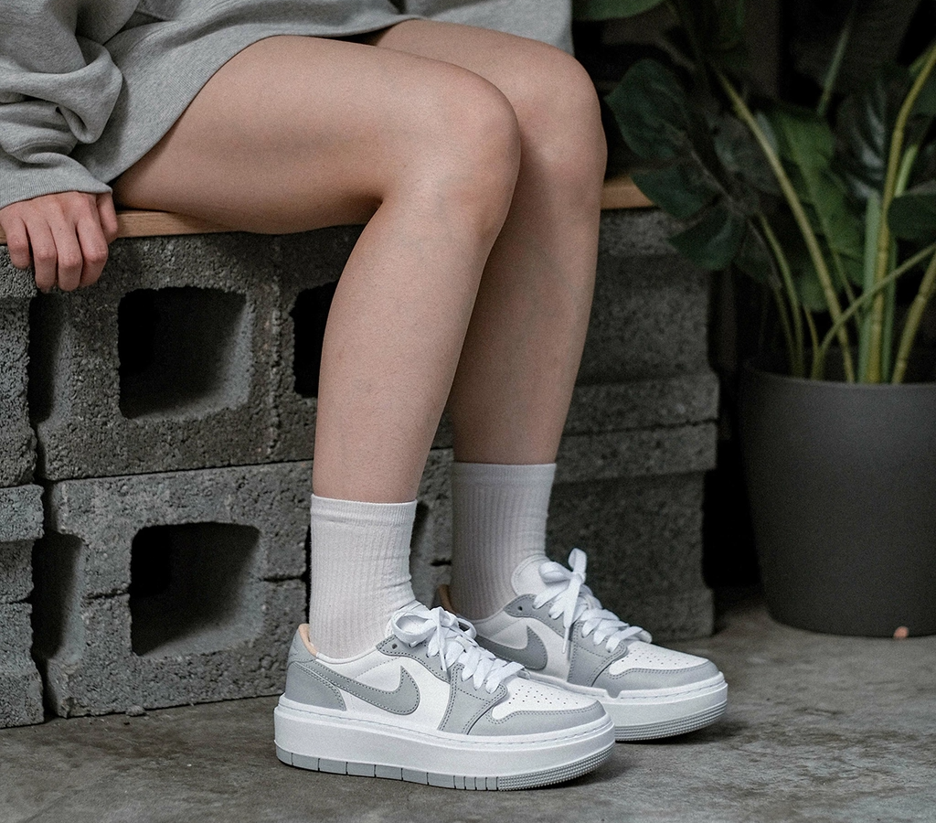 Giày Nike Air Jordan 1 LV8D Elevate 'Wolf Grey' DH7004-100 - Ảnh 2