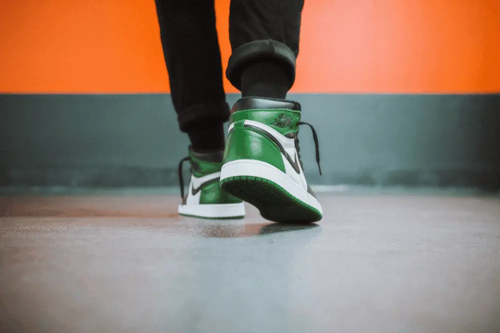 Giày Nike Air Jordan 1 Retro High OG GS 'Pine Green' 575441-302 - Ảnh 5