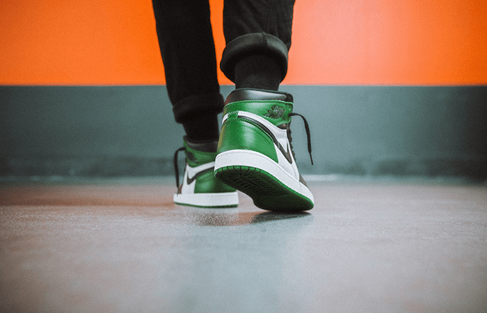 Giày Nike Air Jordan 1 Retro High OG 'Pine Green' 555088-302 - Ảnh 4