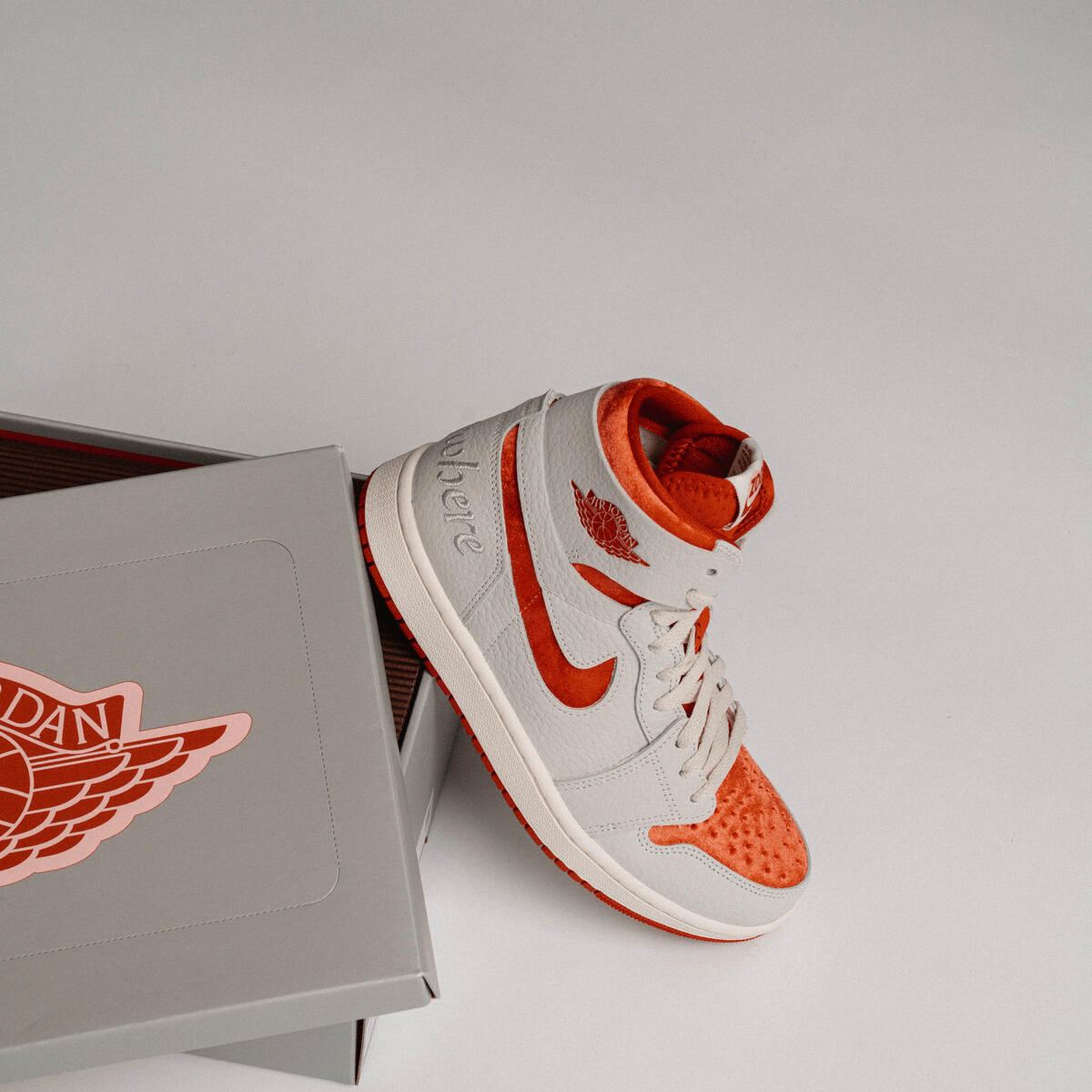 Giày Nike Air Jordan 1 High 'Valentine's Day' DV1304-106 - Ảnh 5