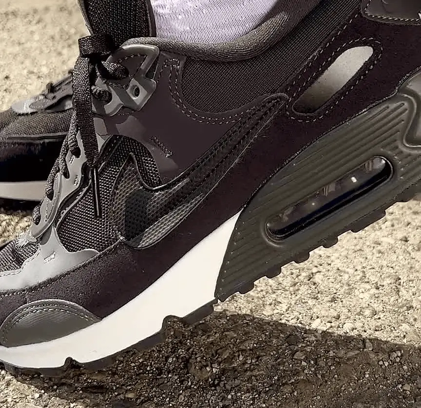Alternative view of Giày Nike Air Max 90 Futura 'Black' DM9922-003