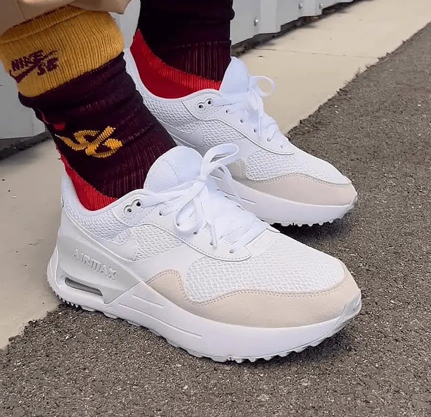 Alternative view of Giày Nike Air Max SYSTM 'Pure Platinum' DM9537-101
