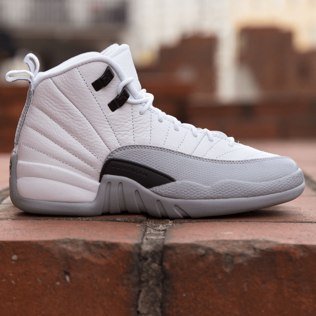 Giày Nike Air Jordan 12 Retro GS 'Wolf Grey' 510815-108 - Ảnh 4
