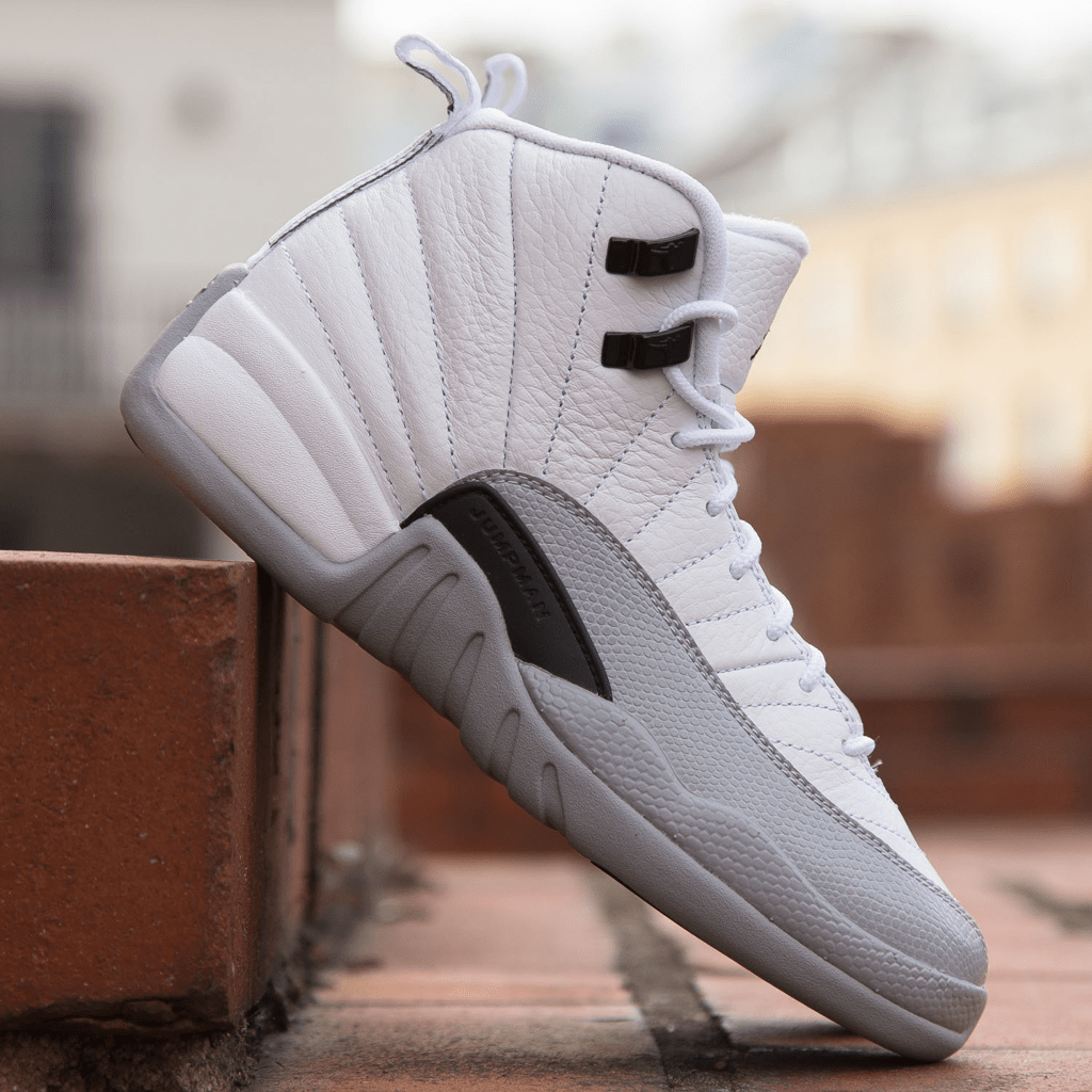 Giày Nike Air Jordan 12 Retro GS 'Wolf Grey' 510815-108 - Ảnh 3