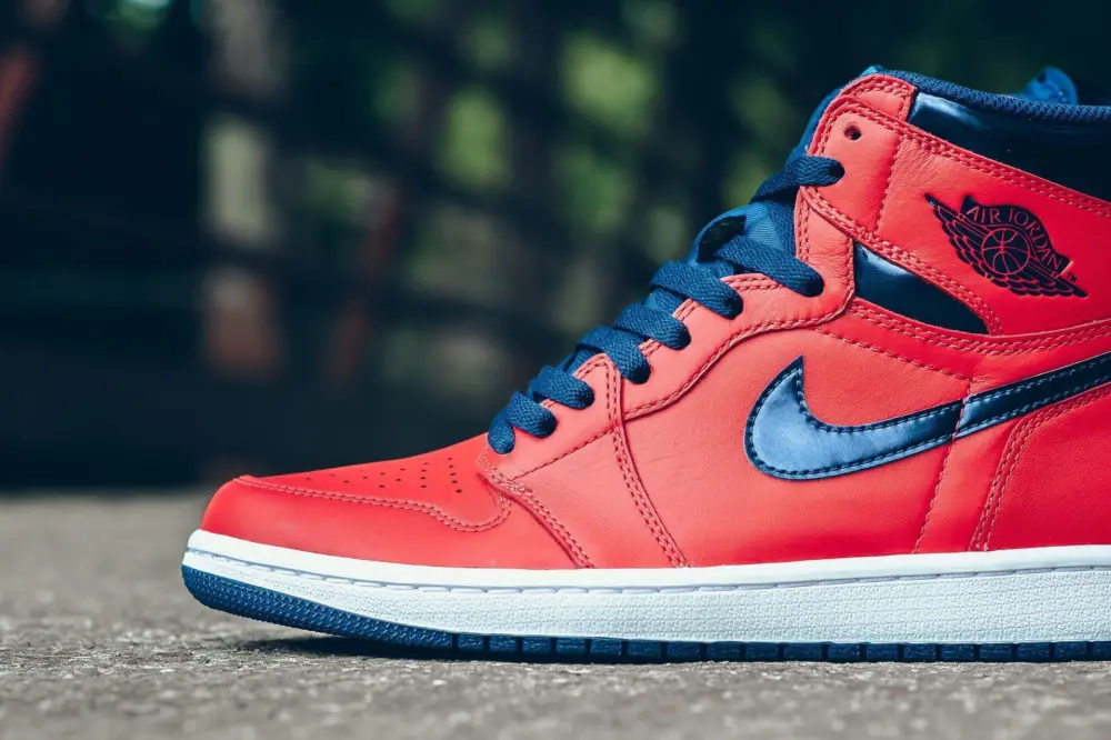 Alternative view of Giày Nike Air Jordan 1 High 'David Letterman' 575441-606