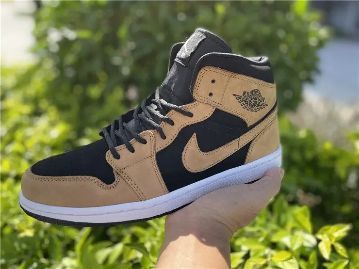 Giày Nike Wmns Air Jordan 1 Mid SE 'Desert Ochre' DB5453-700 - Ảnh 3