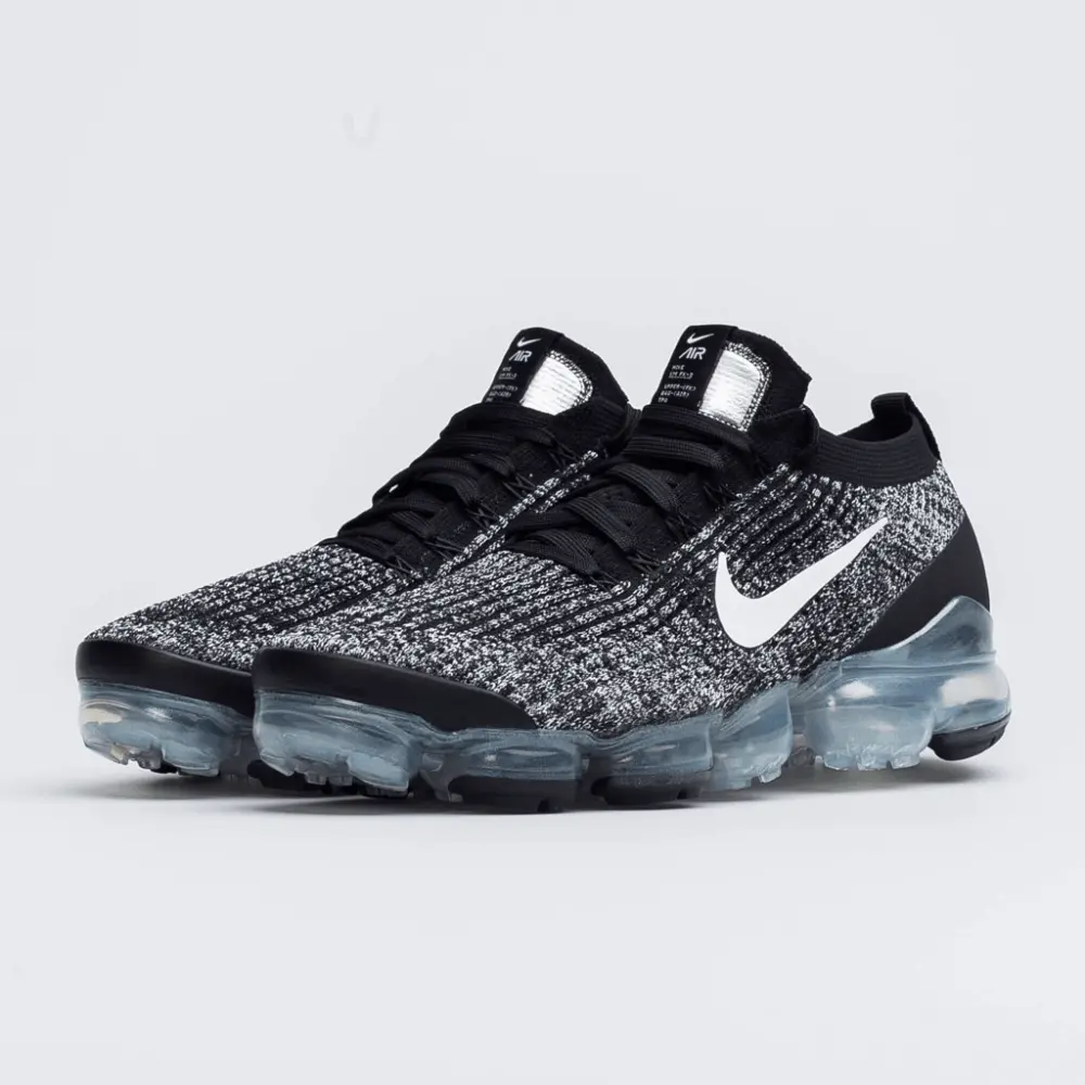 Alternative view of Giày Nike Air VaporMax Flyknit 3 'Oreo' AJ6900-002