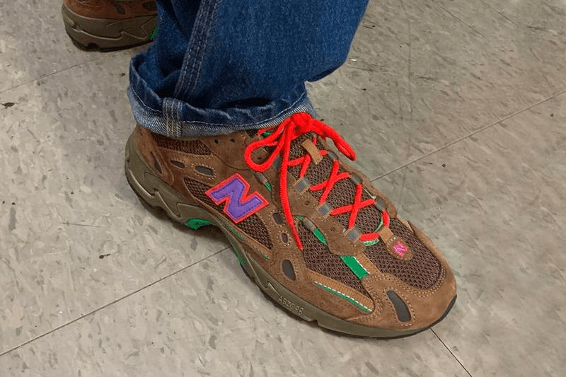 Giày New Balance Stray Rats x 827 ‘Sewer Stompers’ ML827SR2 - Ảnh 3