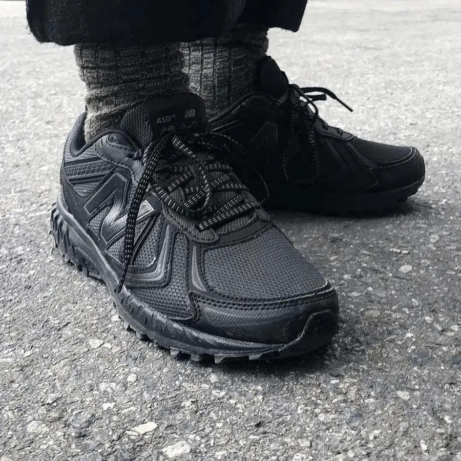 Giày New Balance 410 'Triple Black' MT410CK5 - Ảnh 3