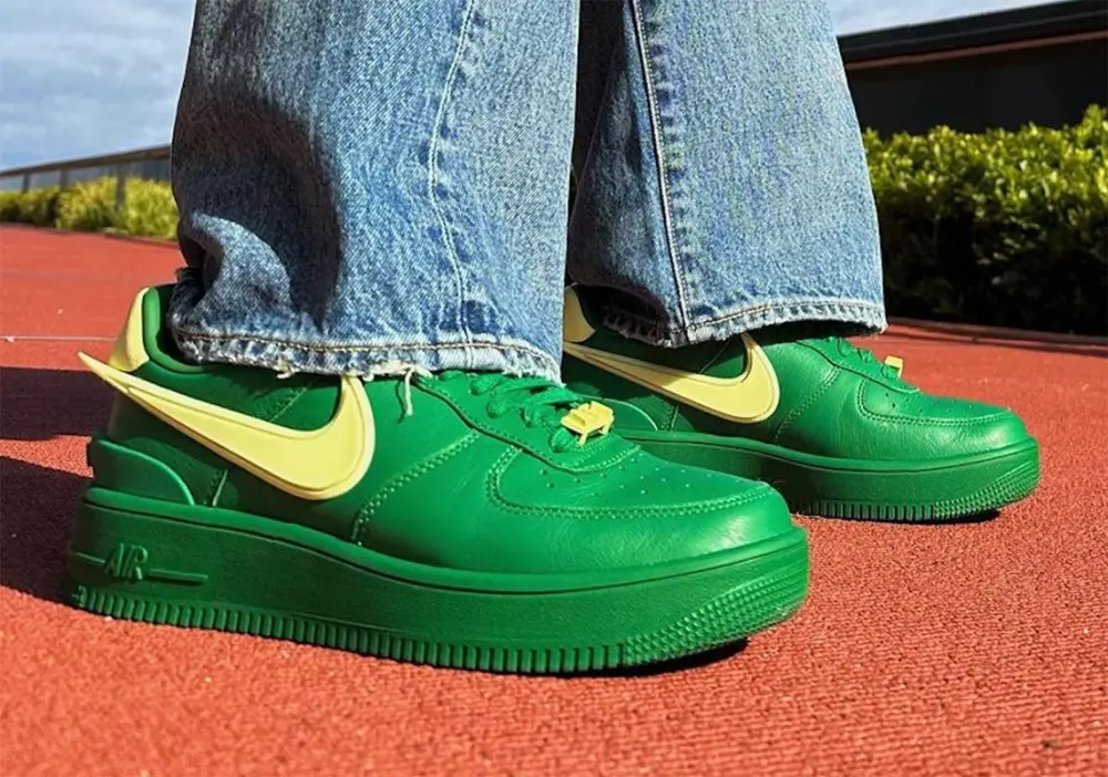 Alternative view of Giày Nike Air Force 1 x Ambush 'Pine Green' DV3464-300